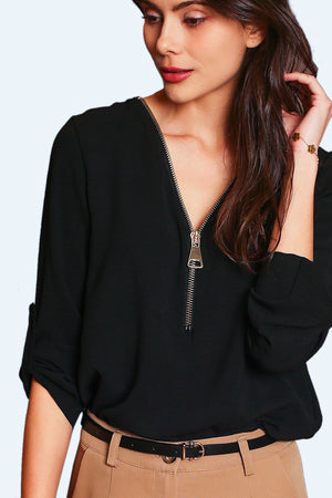 Zipped V neckline shirt with 3/4 sleeves