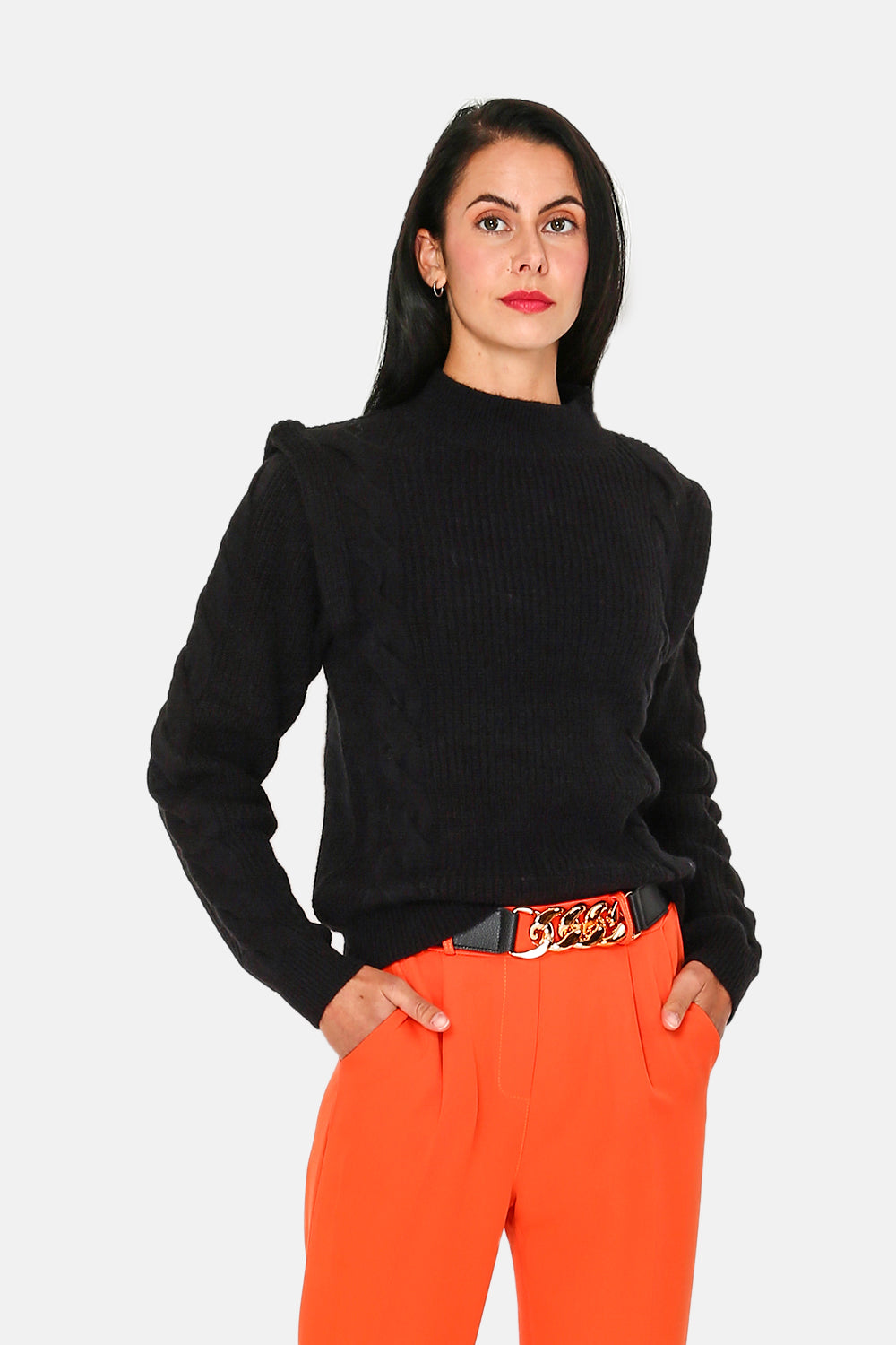 High neck jumper with English ribbing, twist on the front and sleeves