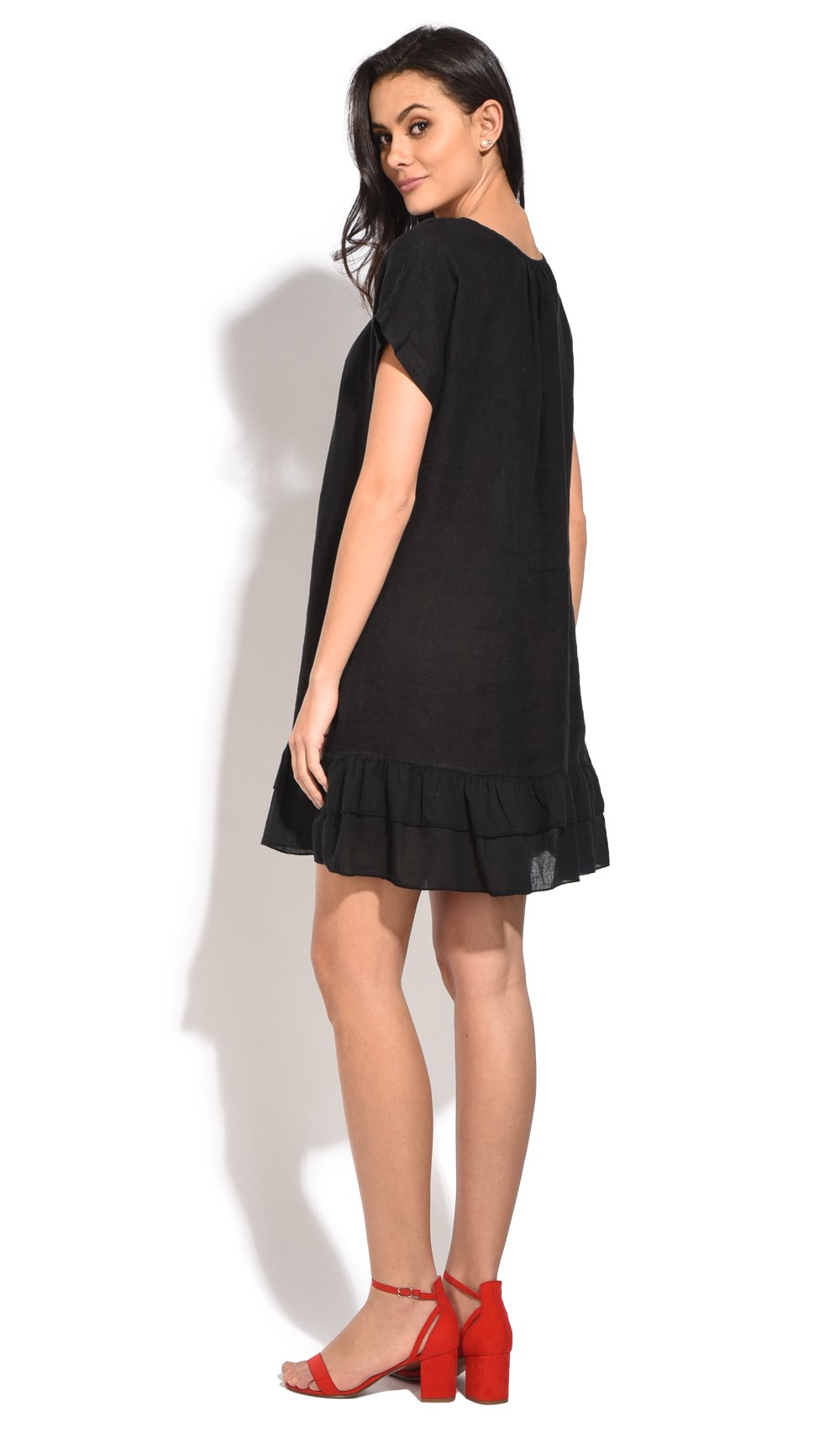 SHORT DRESS WITH RUFFLED BOTTOM AND ROUND PLEATED COLLAR