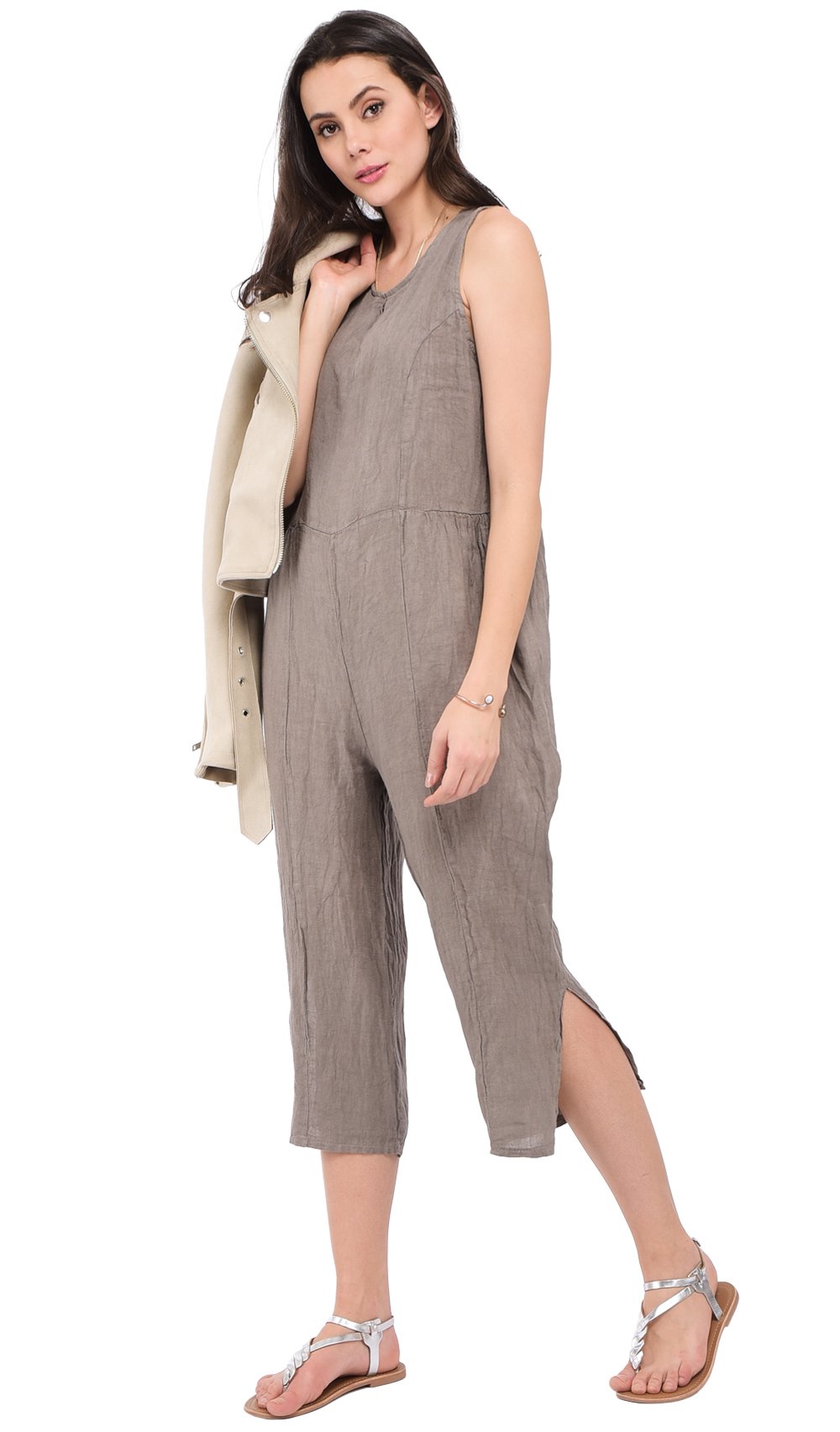 ROUND WATER DROP COLLAR JUMPSUIT WITH POCKETS AND LATERAL LEGS OPENING