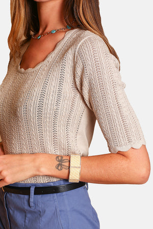 Short-sleeved square-neck sweater with scalloped finishes