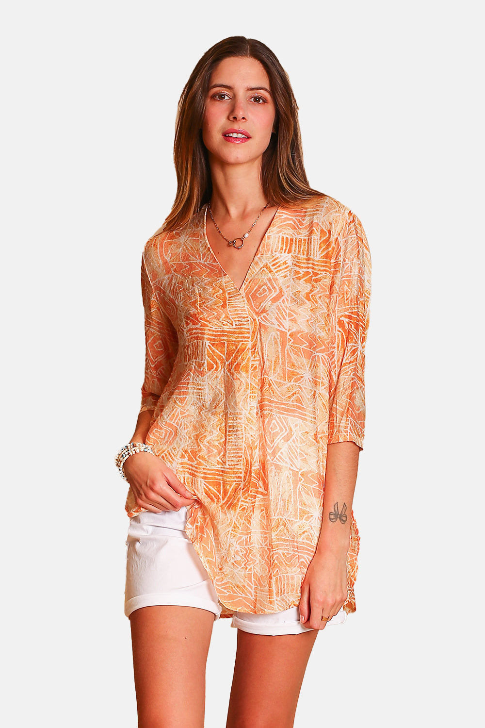 Tunic collar tunic with mid-length printed design sleeves