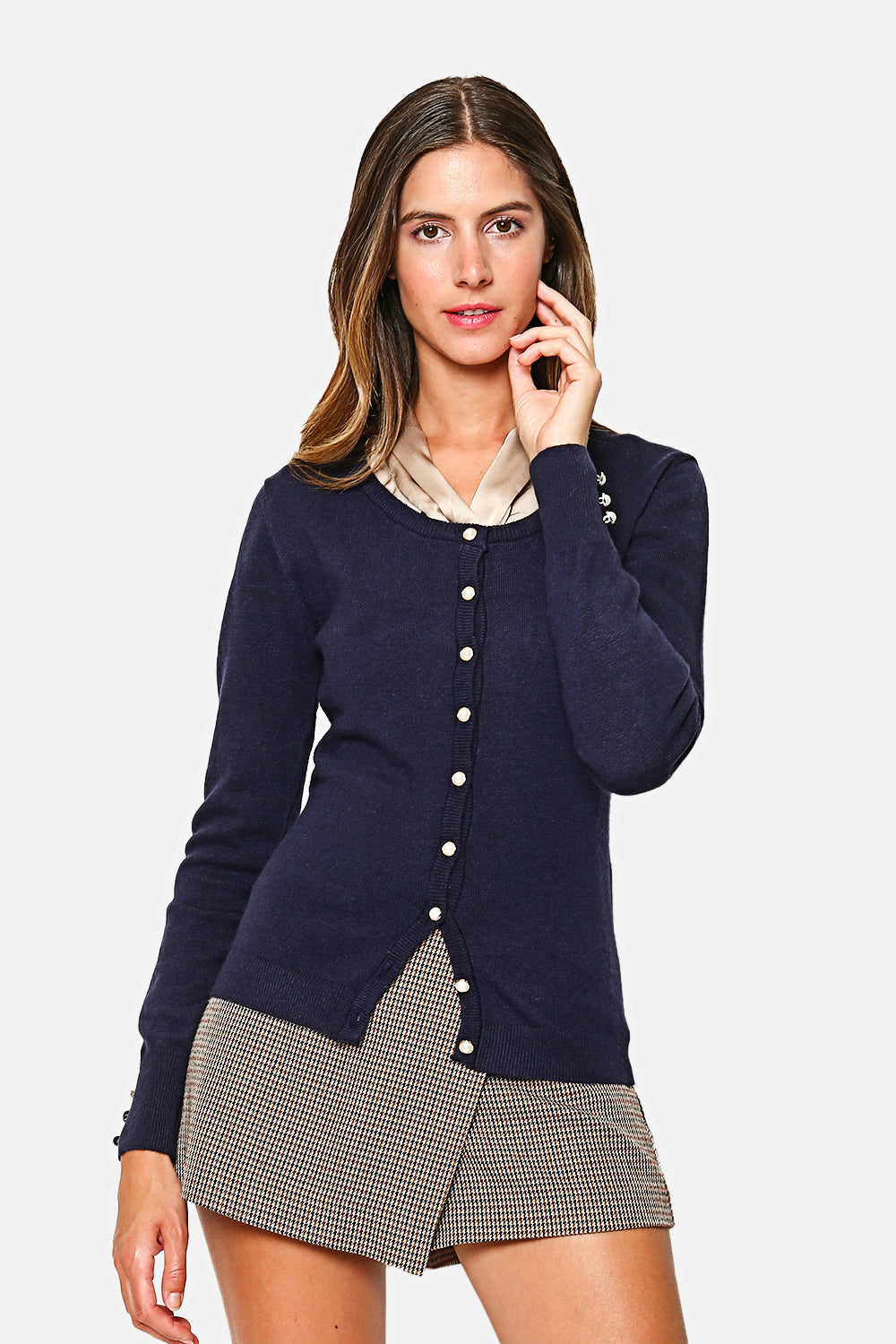 ROUND COLLAR CARDIGAN WITH PEARL BUTTONS
